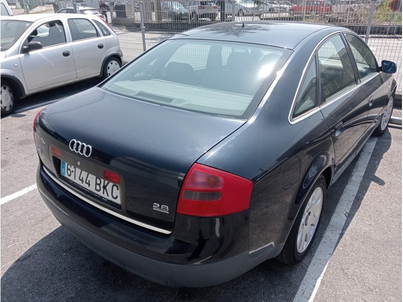 audi a6 berlina (4b2) del año 2001
