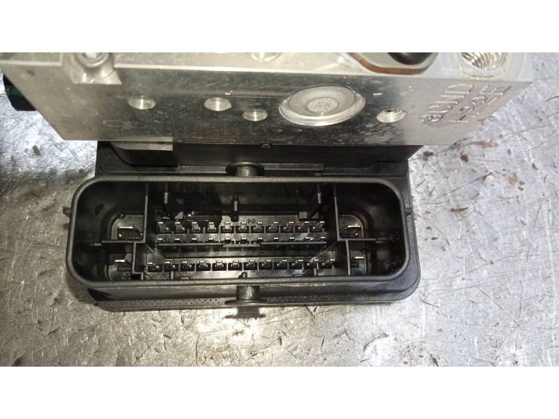 Recambio de abs para kia sportage business 2wd referencia OEM IAM BE6003R300 58920F1100 