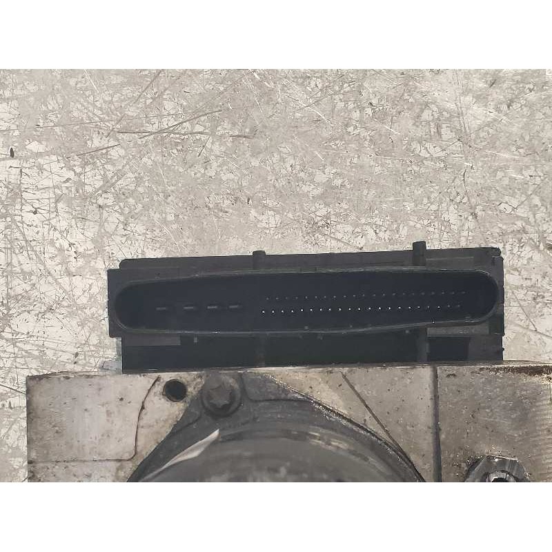 Recambio de abs para mercedes vito combi 06.2003  115 cdi largo (639.703) referencia OEM IAM 0265230407 0265951107 88829J0157 A0