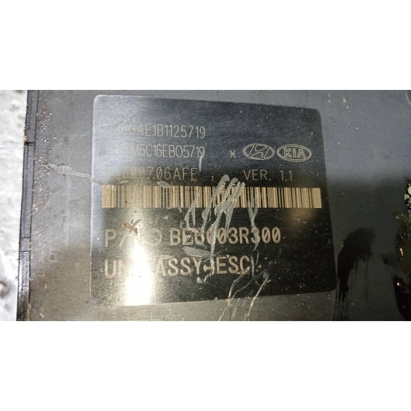 Recambio de abs para kia sportage business 2wd referencia OEM IAM BE6003R300 58920F1100 