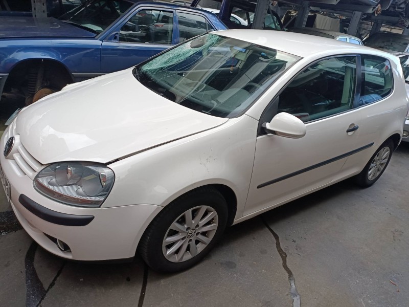 volkswagen golf v berlina (1k1) del año 2004