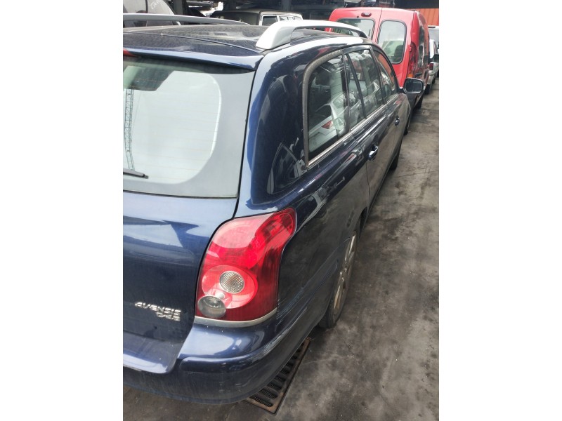 toyota avensis wagon (t25) del año 2008