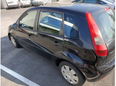 ford fiesta (cbk) del año 2004 2