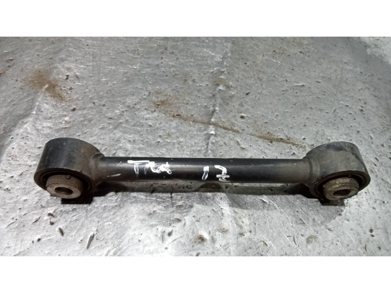 Recambio de brazo suspension superior trasero izquierdo para kia sportage business 2wd referencia OEM IAM 55250D7000  