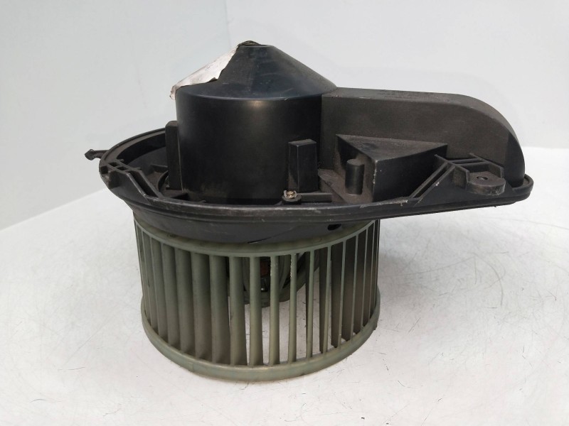 Recambio de motor calefaccion para volkswagen passat berlina (3b3) 1.9 tdi referencia OEM IAM 740221233F 8D1820021 