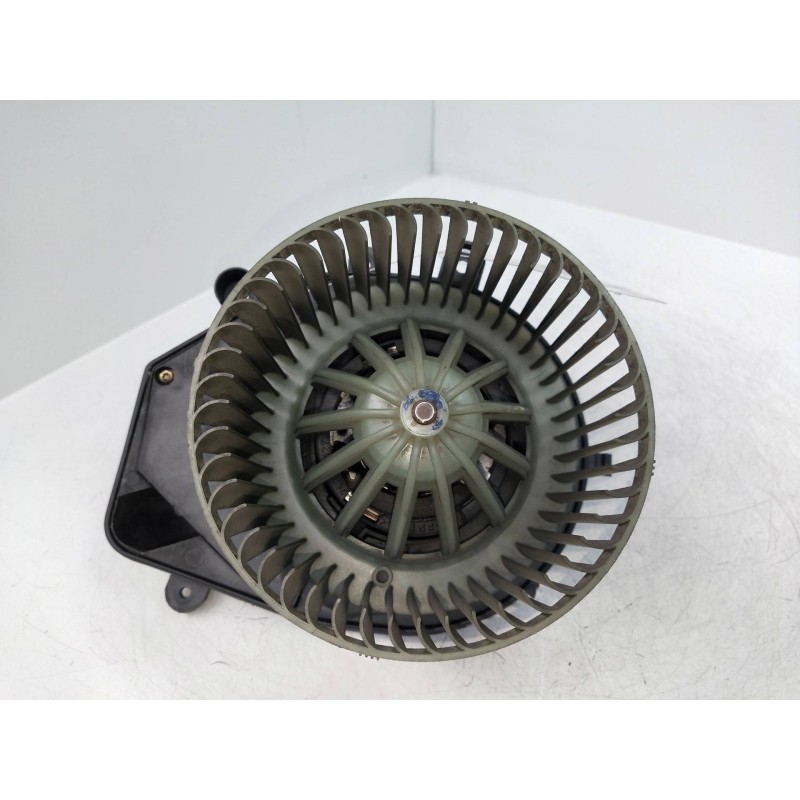 Recambio de motor calefaccion para volkswagen passat berlina (3b3) 1.9 tdi referencia OEM IAM 740221233F 8D1820021 