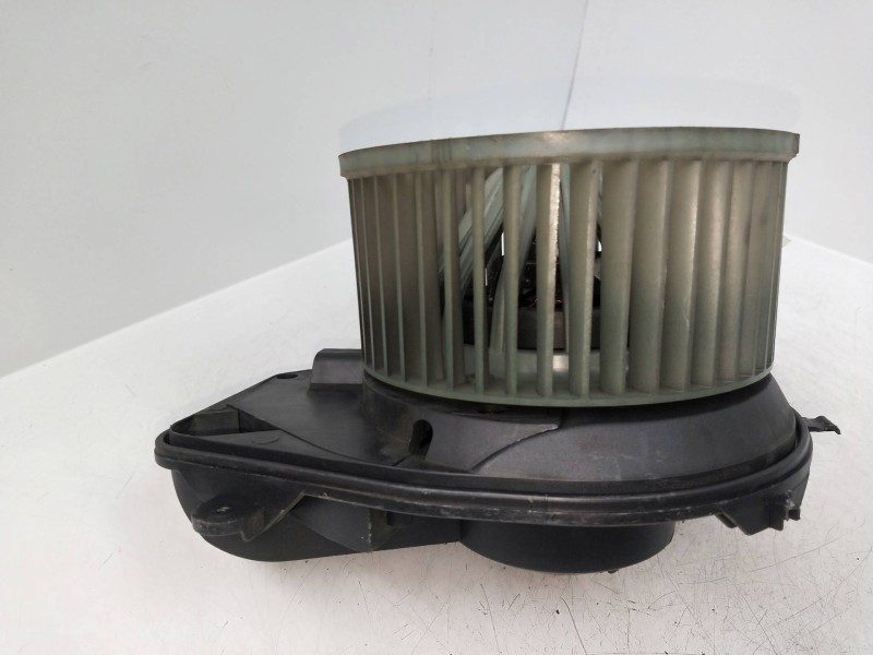 Recambio de motor calefaccion para volkswagen passat berlina (3b3) 1.9 tdi referencia OEM IAM 740221233F 8D1820021 