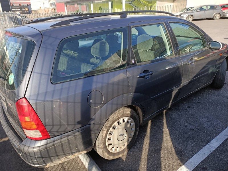 ford focus turnier (cak) del año 2002