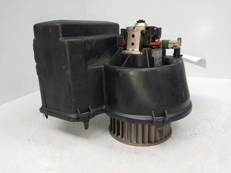 Recambio de motor calefaccion para volkswagen polo (867/871/873) 1.3 referencia OEM IAM 861819021F  