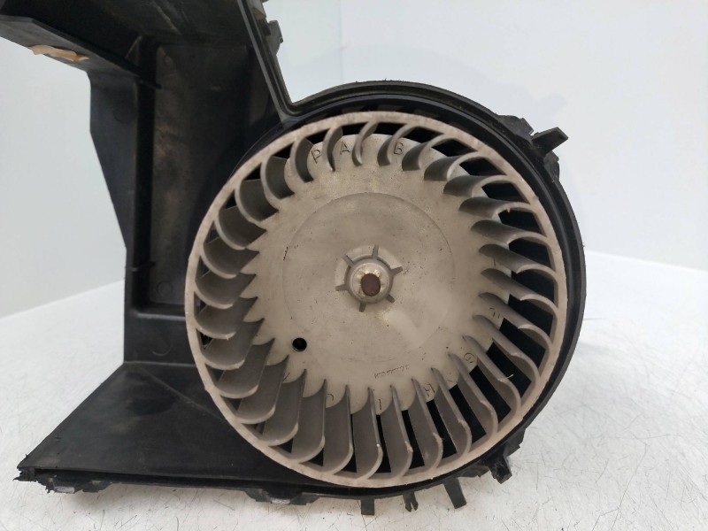 Recambio de motor calefaccion para volkswagen polo (867/871/873) 1.3 referencia OEM IAM 861819021F  