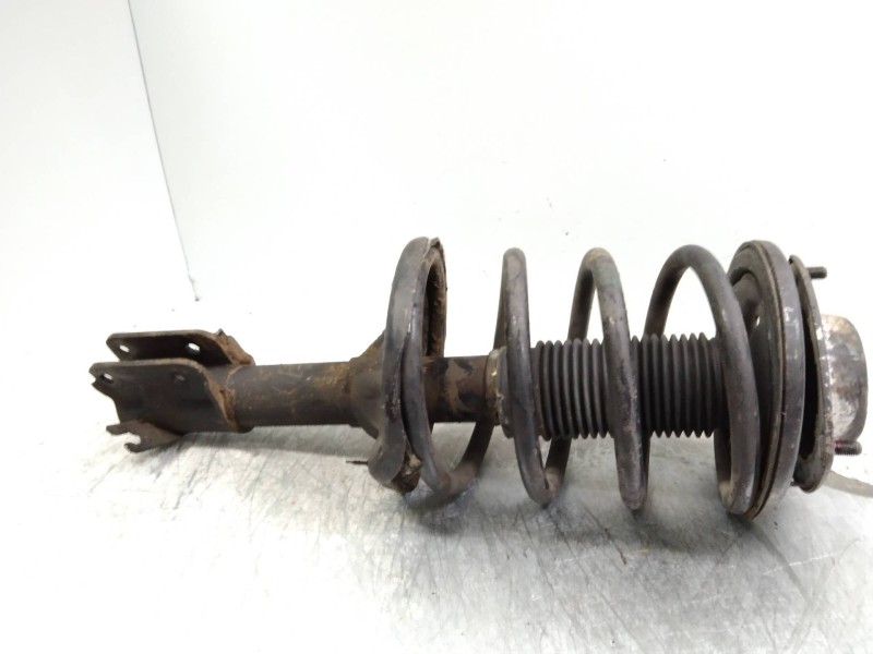 Recambio de amortiguador delantero derecho para hyundai trajet (fo) 2.0 crdi cat referencia OEM IAM   