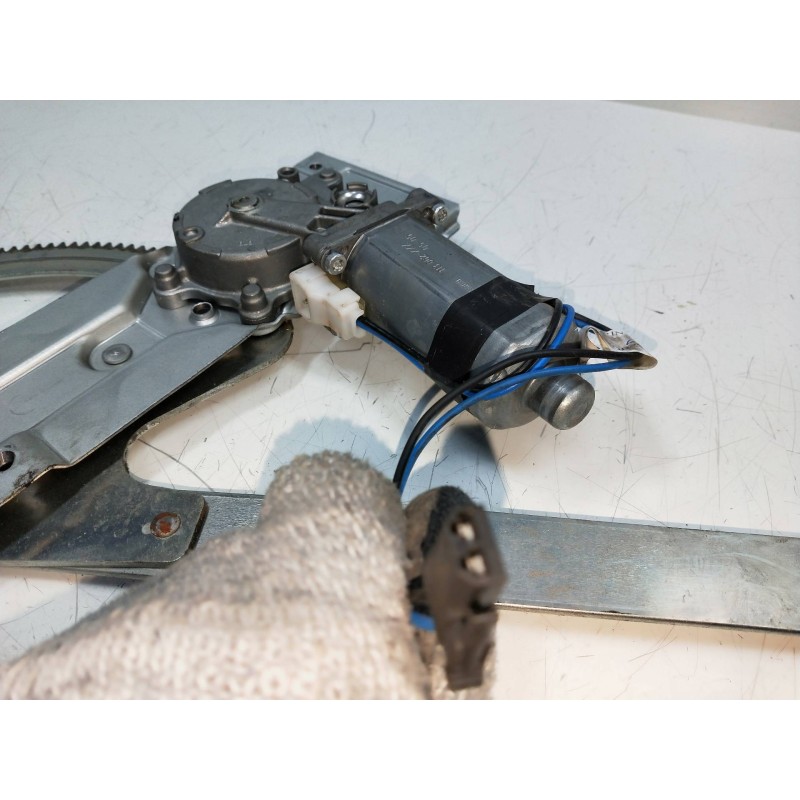 Recambio de elevalunas delantero derecho para mercedes sprinter 02.00  caja cerrada 2.2 cdi cat referencia OEM IAM 113862XXX  2P