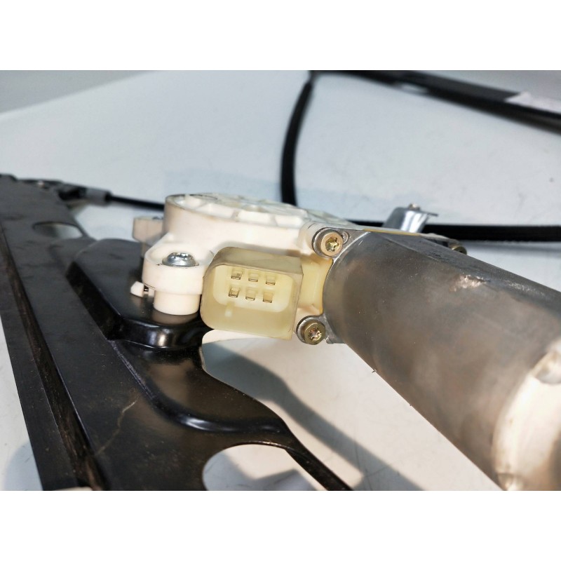 Recambio de elevalunas delantero derecho para mercedes vaneo (w414) furgoneta compacta 1.7 cdi diesel cat referencia OEM IAM A23