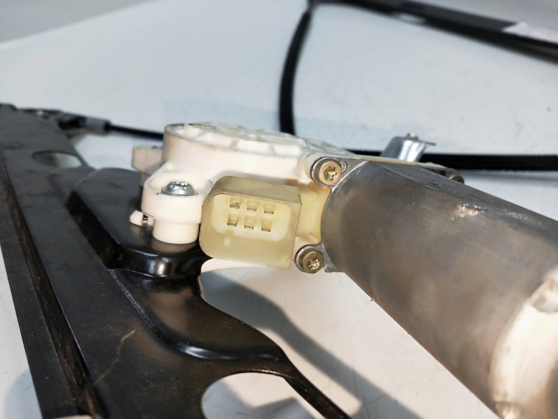 Recambio de elevalunas delantero derecho para mercedes vaneo (w414) furgoneta compacta 1.7 cdi diesel cat referencia OEM IAM A23