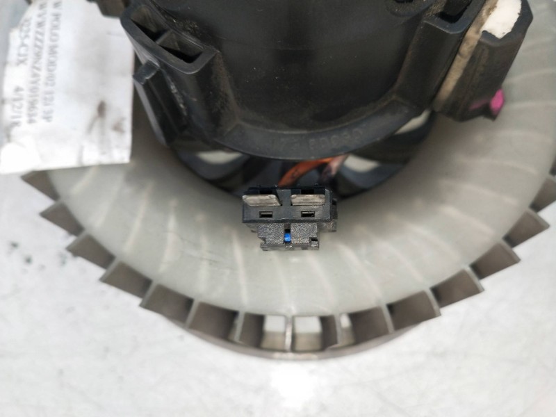 Recambio de motor calefaccion para volkswagen polo (9n1) 1.2 referencia OEM IAM   