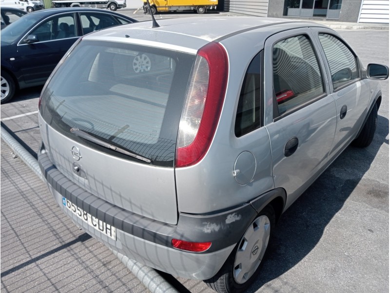 opel corsa c del año 2003