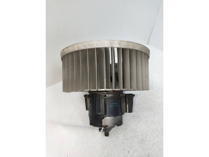 Recambio de motor calefaccion para volkswagen polo (9n1) 1.2 referencia OEM IAM   