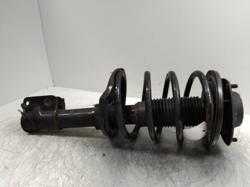 Recambio de amortiguador delantero izquierdo para hyundai trajet (fo) 2.0 crdi gls referencia OEM IAM   