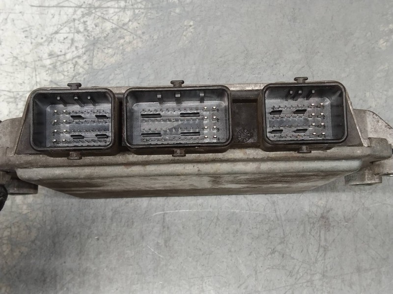 Recambio de centralita motor uce para ford fiesta (cbk) fun referencia OEM IAM 5WS40632AT 7S6112A650EA 7TTA SID804