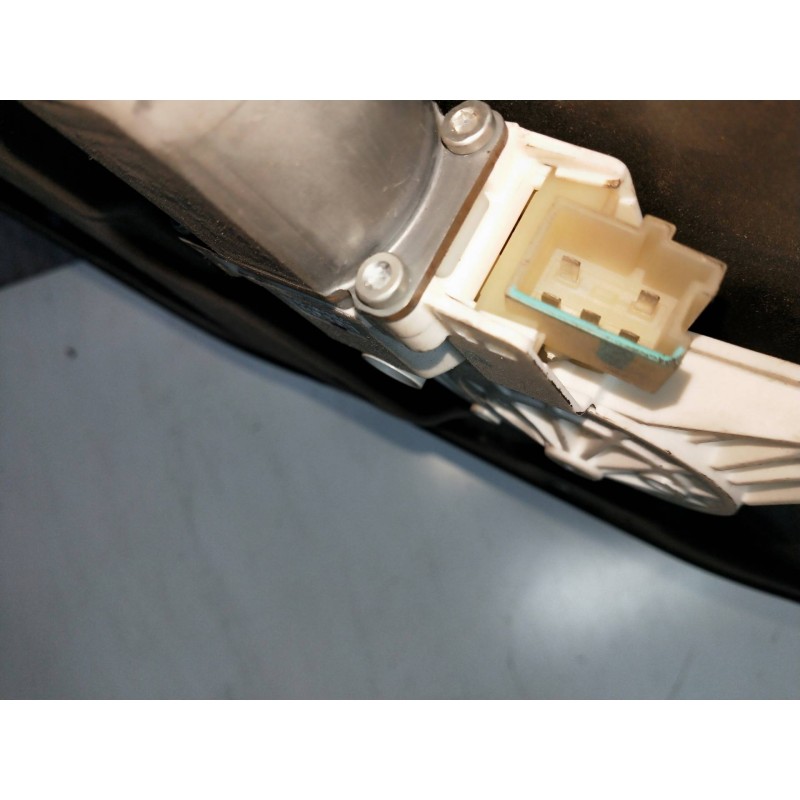 Recambio de elevalunas trasero derecho para mercedes clase m (w164) 320 / 350 cdi (164.122) referencia OEM IAM 996149102  5P