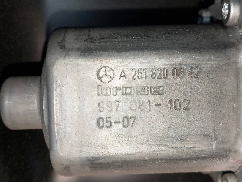Recambio de elevalunas delantero derecho para mercedes clase m (w164) 320 / 350 cdi (164.122) referencia OEM IAM A2518200842 997