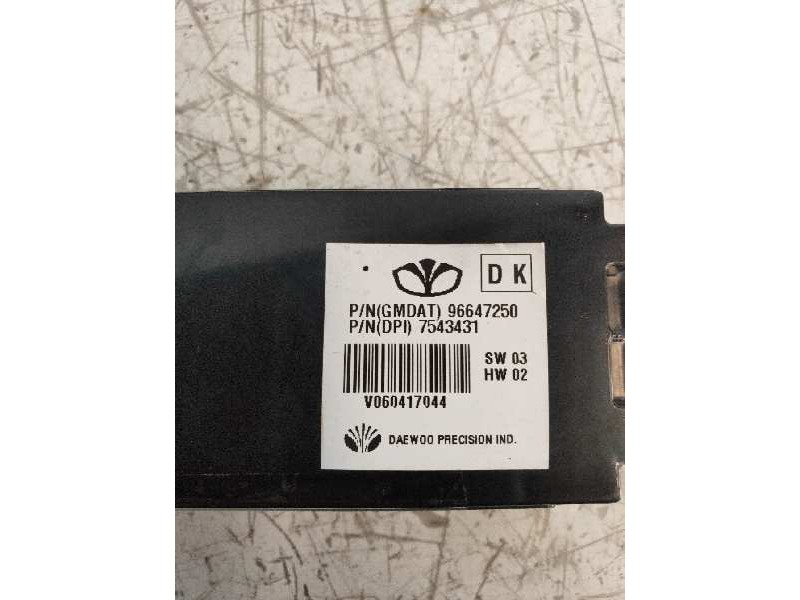 Recambio de pantalla multifuncion para chevrolet epica lt referencia OEM IAM 96647250 7543431 