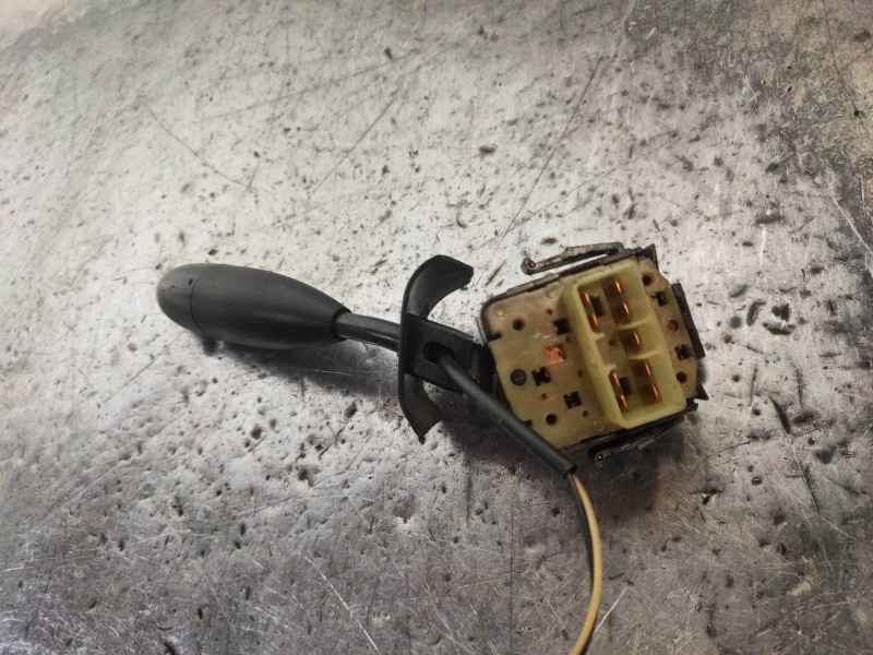 Recambio de mando limpia para chevrolet evanda cdx referencia OEM IAM   