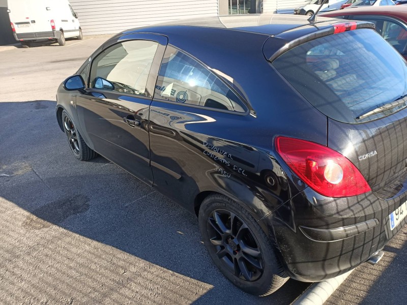 opel corsa d del año 2007