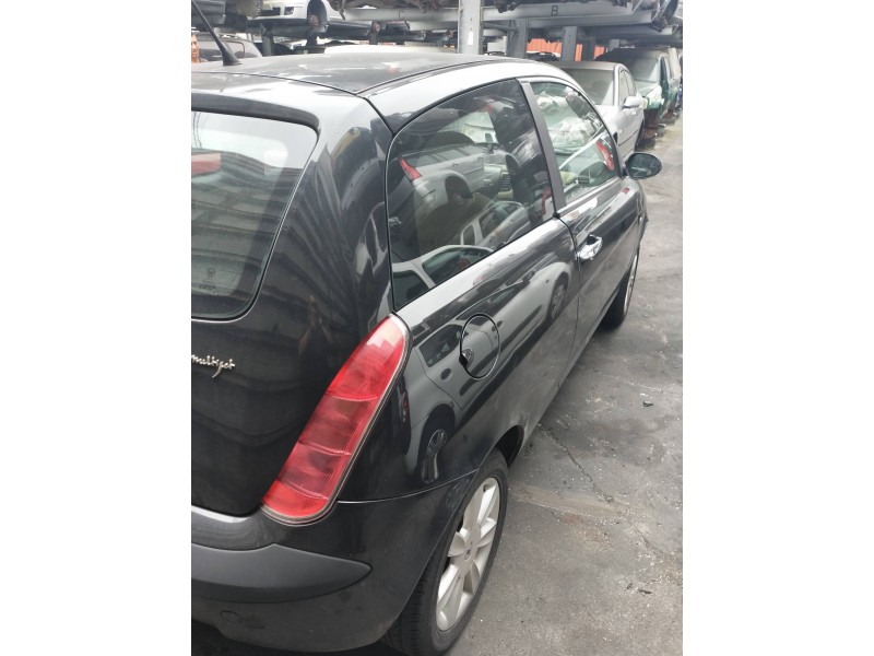 lancia ypsilon (101) del año 2005