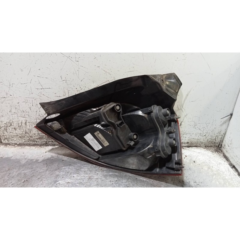 Recambio de piloto trasero izquierdo para renault megane ii berlina 3p confort expression referencia OEM IAM 89026005  