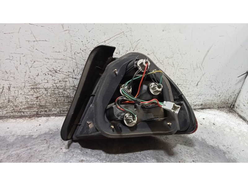 Recambio de piloto trasero izquierdo para honda civic berlina .5 (ma/mb) 1.6 ls (mb1) referencia OEM IAM   