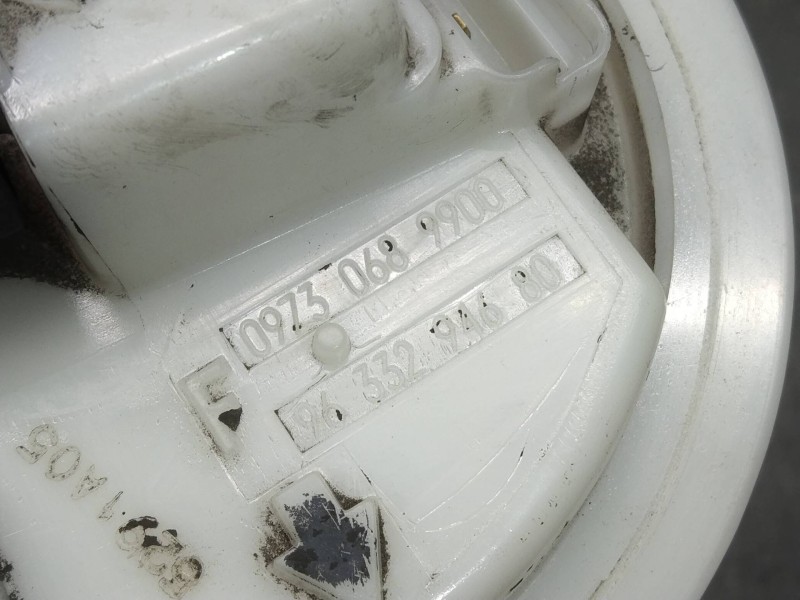 Recambio de bomba combustible para citroen xsara picasso 1.6 16v sx top referencia OEM IAM 9633294680 09730689900 
