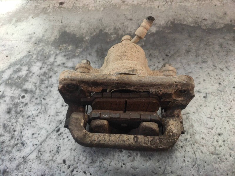 Recambio de pinza freno trasera izquierda para suzuki grand vitara jb (jt) 1,9 ltr. ddis jlx-e 5-türig referencia OEM IAM   