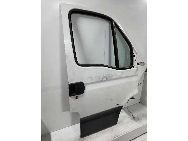 Recambio de puerta delantera derecha para iveco daily caja cerrada (2006 =>) 3.0 diesel referencia OEM IAM   