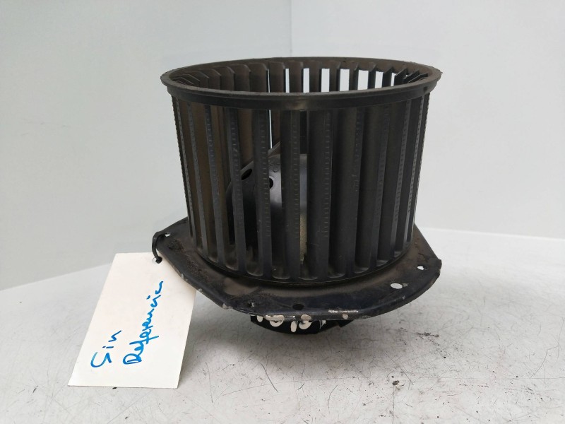 Recambio de motor calefaccion para volkswagen t4 transporter/furgoneta (mod. 1991) referencia OEM IAM    Recambio de motor calefaccion para volkswagen t4 transporter/furgoneta (mod. 1991) referencia OEM IAM