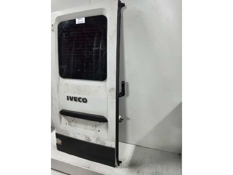Recambio de puerta trasera izquierda para iveco daily caja cerrada (2006 =>) 3.0 diesel referencia OEM IAM   