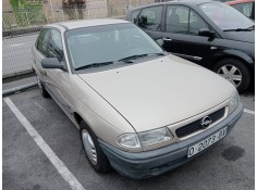 opel astra f berlina del año 1997