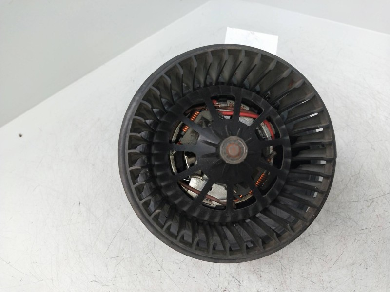 Recambio de motor calefaccion para volkswagen t5 transporter/furgoneta 2.5 tdi referencia OEM IAM 52496500 3508972 