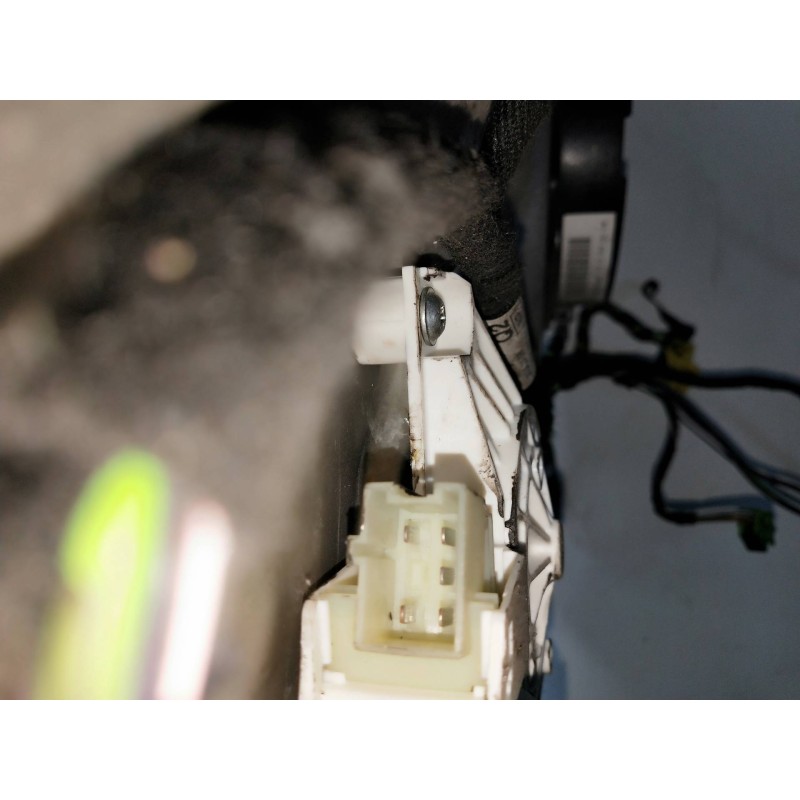 Recambio de elevalunas delantero derecho para mercedes clase c (w204) berlina 2.2 cdi cat referencia OEM IAM A2048200242 9712181