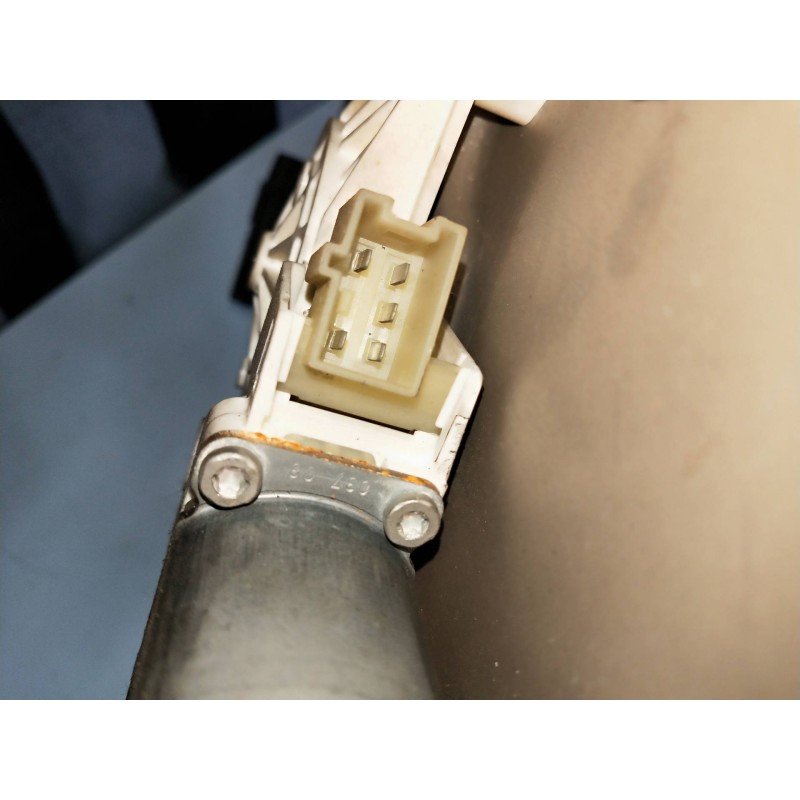 Recambio de elevalunas delantero izquierdo para mercedes clase c (w204) berlina 2.2 cdi cat referencia OEM IAM A2048200142 97113