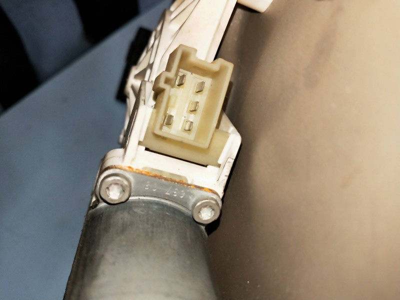 Recambio de elevalunas delantero izquierdo para mercedes clase c (w204) berlina 2.2 cdi cat referencia OEM IAM A2048200142 97113