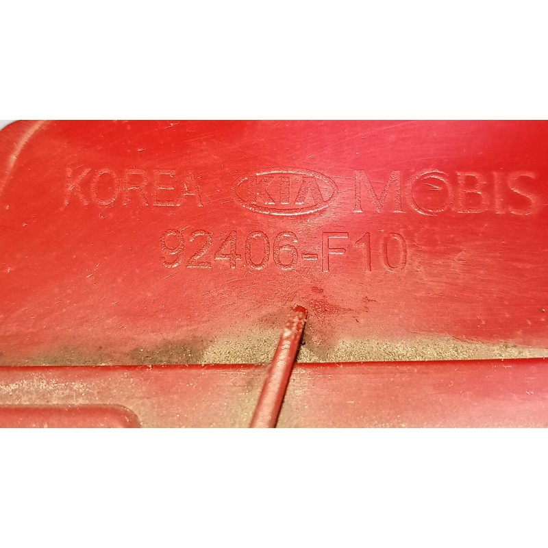 Recambio de piloto trasero derecho interior para kia sportage business 2wd referencia OEM IAM 92406F10  