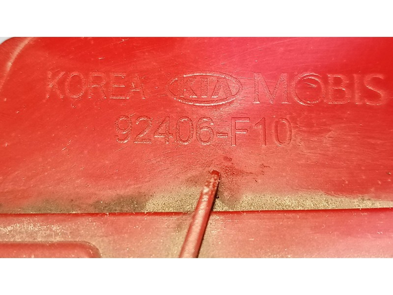 Recambio de piloto trasero derecho interior para kia sportage business 2wd referencia OEM IAM 92406F10  