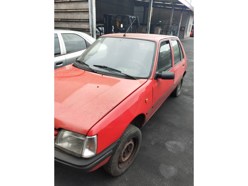 peugeot 205 berlina del año 1997