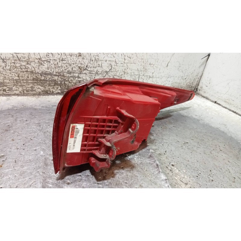 Recambio de piloto trasero izquierdo para kia sportage business 2wd referencia OEM IAM 92401F10  