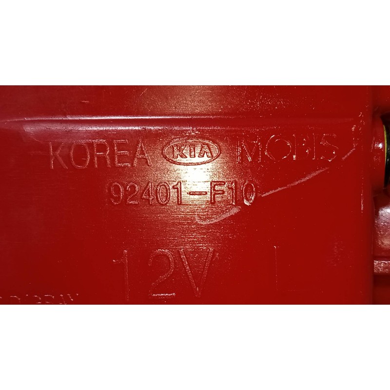 Recambio de piloto trasero izquierdo para kia sportage business 2wd referencia OEM IAM 92401F10  