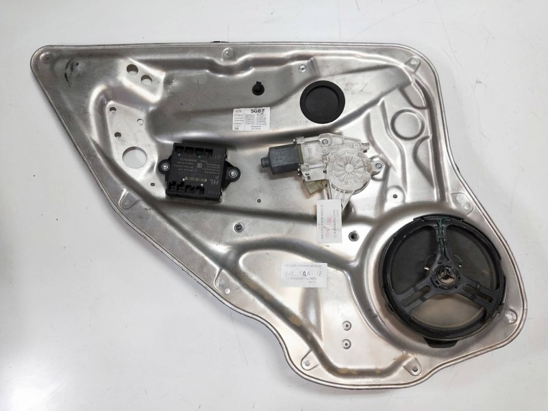 Recambio de elevalunas trasero izquierdo para mercedes clase c (w204) berlina 2.2 cdi cat referencia OEM IAM A2048200642 9611111