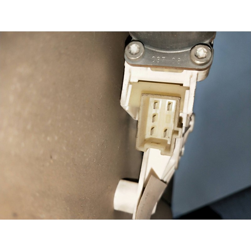 Recambio de elevalunas trasero izquierdo para mercedes clase c (w204) berlina 2.2 cdi cat referencia OEM IAM A2048200642 9611111