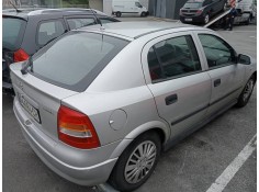 opel astra g berlina del año 2000 2