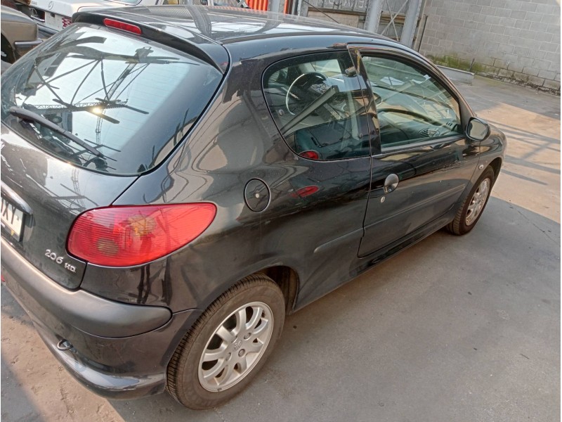 peugeot 206 berlina del año 2006